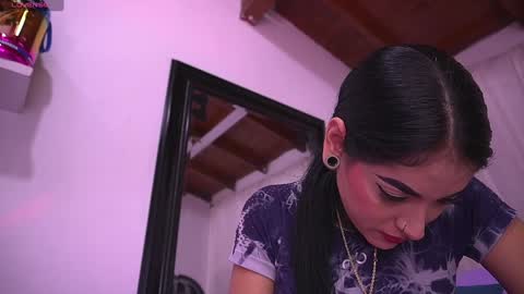 Danna Berlin  online show from 19, 9, 2025