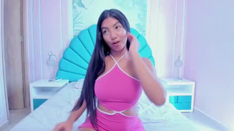 Daphne  online show from 7, 1, 2025
