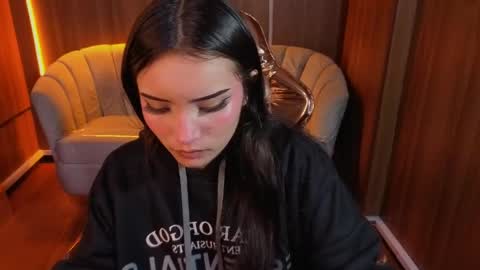 daphne_nicole_b online show from 15, 5, 2026