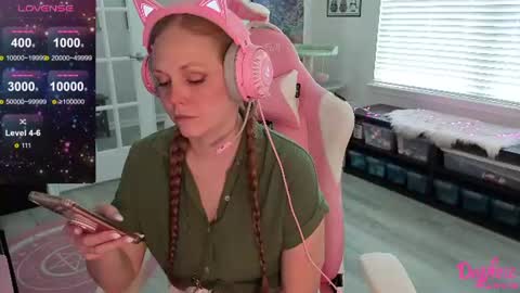 Daphne Madison online show from 22, 6, 2026