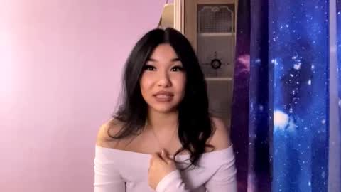 Snapshot of darceydavie chatting on 9, 3, 2026 Lina online show from 9, 3, 2026
