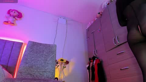 dariana_hot online show from 5, 4, 2026