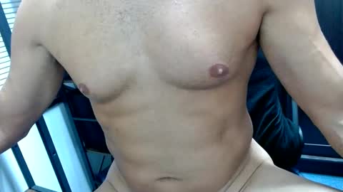 Snapshot of daringdee75 chatting on 12, 9, 2025 DaringDee75 online show from 12, 9, 2025