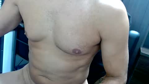 Snapshot of daringdee75 chatting on 17, 9, 2025 DaringDee75 online show from 17, 9, 2025