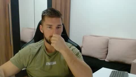 darius_94 online show from 26, 11, 2025