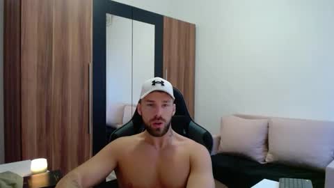 darius_94 online show from 3, 2, 2026