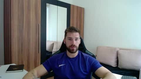 Snapshot of darius_94 chatting on 13, 6, 2026 darius_94 online show from 13, 6, 2026