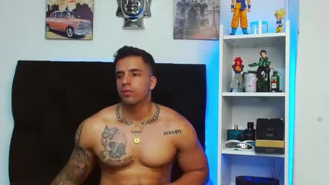 Darius Phoenix  online show from 17, 12, 2024