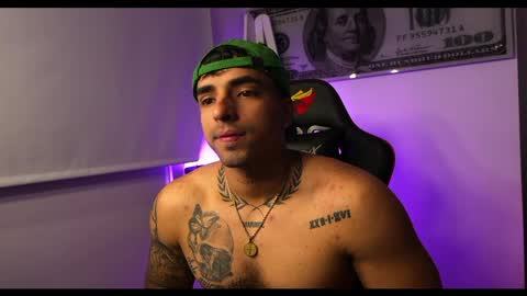 Darius Phoenix  online show from 14, 2, 2025