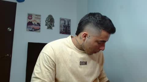 Darius Phoenix  online show from 30, 9, 2025