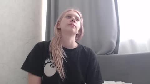 dark cherie  stacy online show from 13, 4, 2026