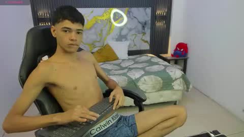 Snapshot of dark_desiree18 chatting on 24, 2, 2026 DARCK online show from 24, 2, 2026