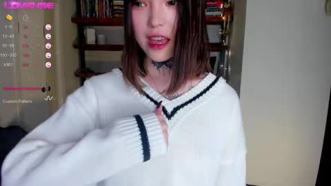 Snapshot of dark_ester chatting on 11, 3, 2025 Ester online show from 11, 3, 2025