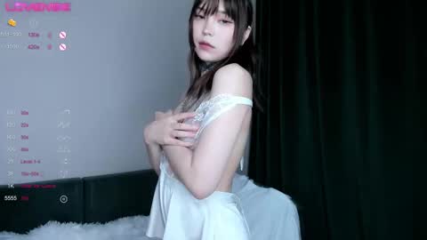 Snapshot of dark_ester chatting on 12, 9, 2025 Ester online show from 12, 9, 2025