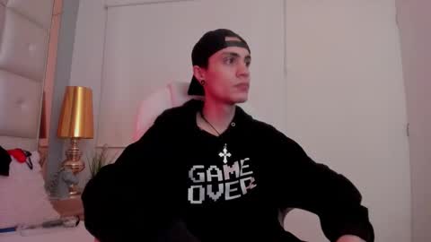 dark_sun333 online show from 22, 10, 2025