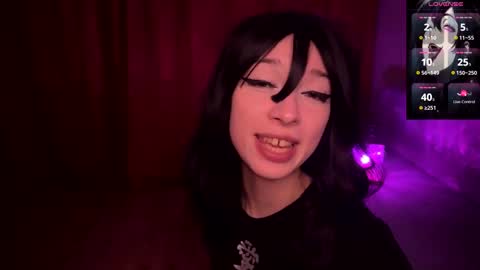 Snapshot of darkfirenight chatting on 14, 2, 2025 Yuu online show from 14, 2, 2025