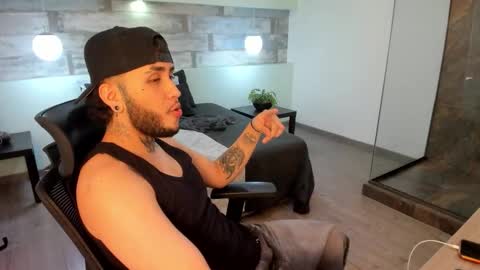 Dark online show from 18, 11, 2025