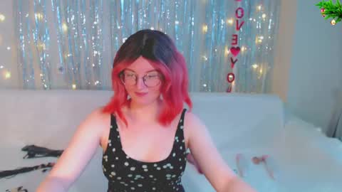 Snapshot of darkheto chatting on 4, 1, 2025 Kelly online show from 4, 1, 2025