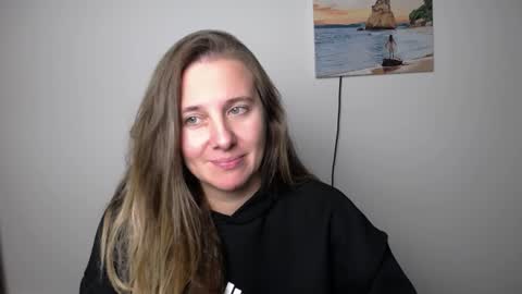 Snapshot of darklure_ chatting on 9, 10, 2025 Anna online show from 9, 10, 2025