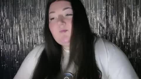 Julia online show from 9, 7, 2026