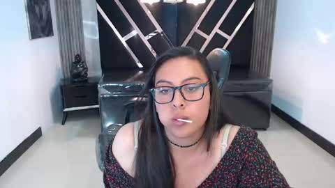 Snapshot of darknyx_ch1 chatting on 6, 11, 2025 darknyx ch1 online show from 6, 11, 2025