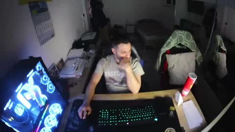 darkschneider_ online show from 13, 2, 2025