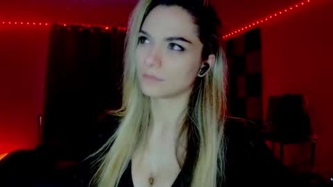 roseredgoddess online show from 27, 11, 2025