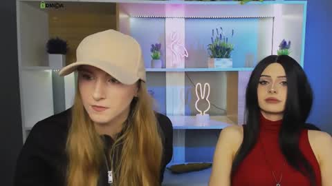 Snapshot of darly_honey chatting on 8, 4, 2026 darly honey online show from 8, 4, 2026