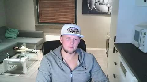 Snapshot of dartanjanas chatting on 12, 11, 2025 Dario online show from 12, 11, 2025