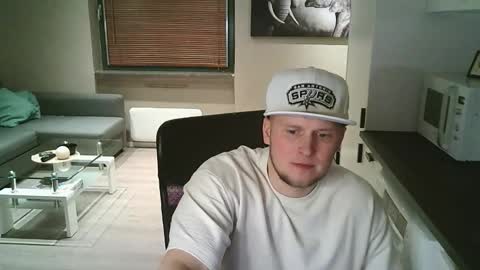 Snapshot of dartanjanas chatting on 22, 11, 2025 Dario online show from 22, 11, 2025