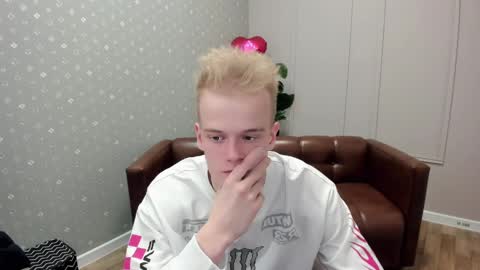 Snapshot of dattouz chatting on 29, 4, 2026 Jossif online show from 29, 4, 2026