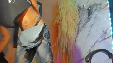 Snapshot of daveel_hot chatting on 12, 9, 2025 daveel_hot online show from 12, 9, 2025