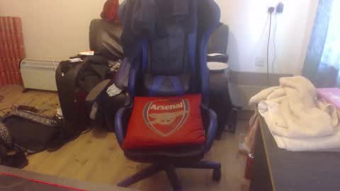 Snapshot of daver281197 chatting on 6, 10, 2025 dave online show from 6, 10, 2025