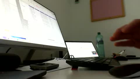 davesu12345 online show from 12, 12, 2024