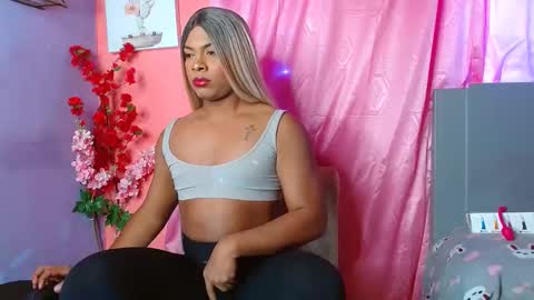 Snapshot of david778302 chatting on 5, 2, 2025 Noha online show from 5, 2, 2025