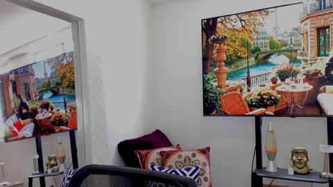 Hey im David that loves to explore and speak their fantasies. Very open talktative and nice. Feel free to chat with me online show from 19, 1, 2025