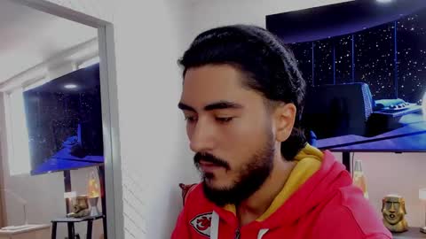 Hey im David that loves to explore and speak their fantasies. Very open talktative and nice. Feel free to chat with me online show from 17, 2, 2025