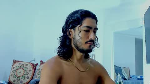 Hey im David that loves to explore and speak their fantasies. Very open talktative and nice. Feel free to chat with me online show from 15, 11, 2025