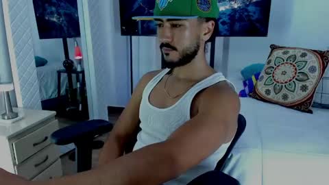 Hey im David that loves to explore and speak their fantasies. Very open talktative and nice. Feel free to chat with me online show from 16, 4, 2026