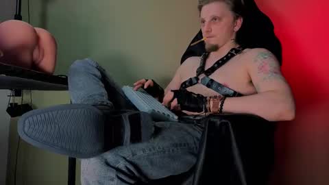 Snapshot of david_stain chatting on 27, 2, 2026 Vincente online show from 27, 2, 2026