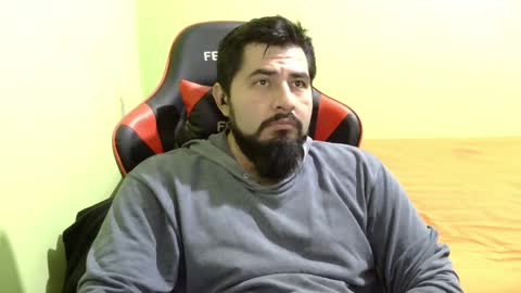 Snapshot of daviddelz chatting on 2, 12, 2024 David online show from 2, 12, 2024