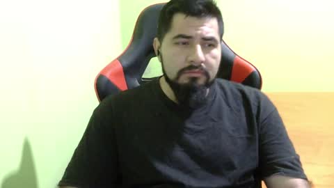 Snapshot of daviddelz chatting on 18, 12, 2024 David online show from 18, 12, 2024