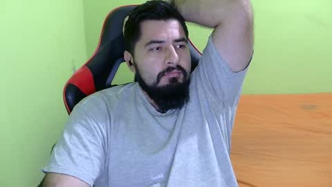 Snapshot of daviddelz chatting on 24, 12, 2024 David online show from 24, 12, 2024