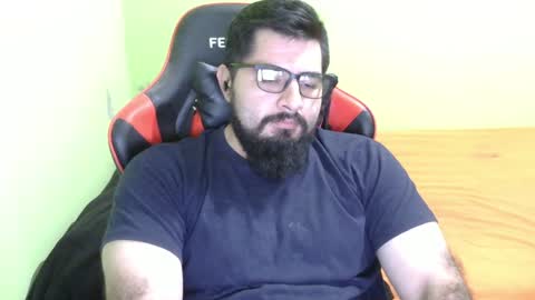 Snapshot of daviddelz chatting on 4, 1, 2025 David online show from 4, 1, 2025