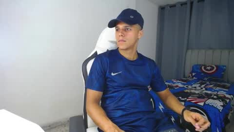 Snapshot of davisito7 chatting on 10, 1, 2025 David Angel online show from 10, 1, 2025