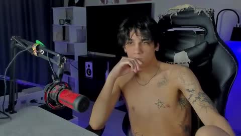 Snapshot of davisross chatting on 3, 12, 2025 davis online show from 3, 12, 2025