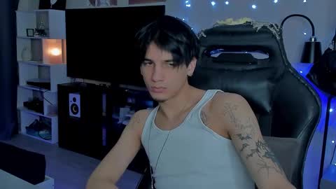 Snapshot of davisross chatting on 6, 1, 2026 davis online show from 6, 1, 2026