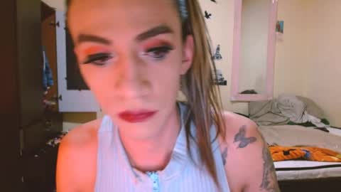 Snapshot of dayanna_01_ chatting on 18, 5, 2026 dayanna_01_ online show from 18, 5, 2026