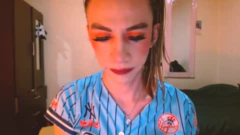Snapshot of dayanna_01_ chatting on 27, 5, 2026 dayanna_01_ online show from 27, 5, 2026
