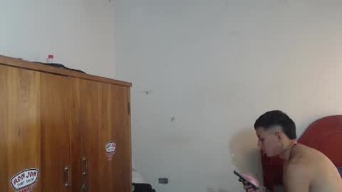 Snapshot of daylon_brown_ chatting on 18, 9, 2025 Dylon online show from 18, 9, 2025